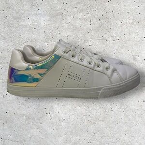 Women’s Tommy Hilfiger sneakers size 9.5